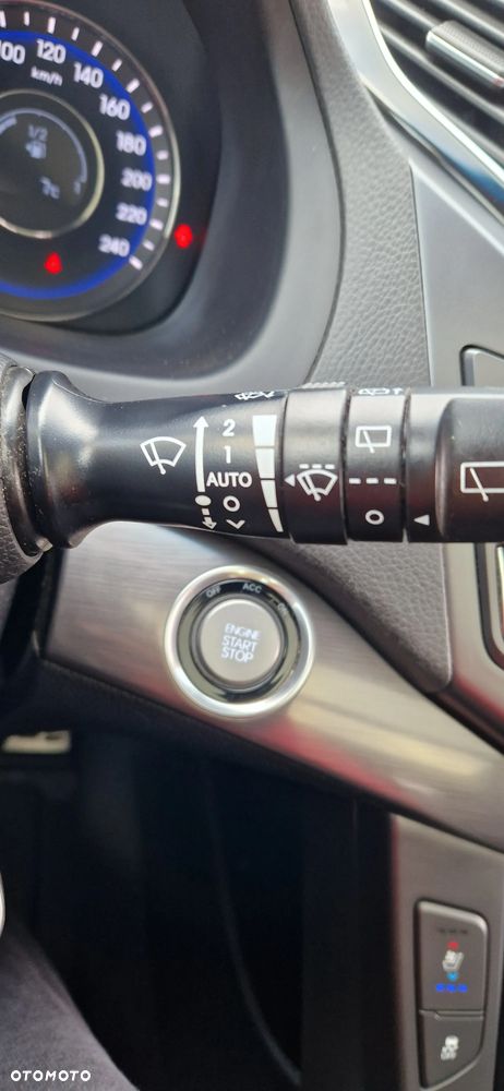 Hyundai i40 Kombi 1.7 CRDi DCT Premium - 29