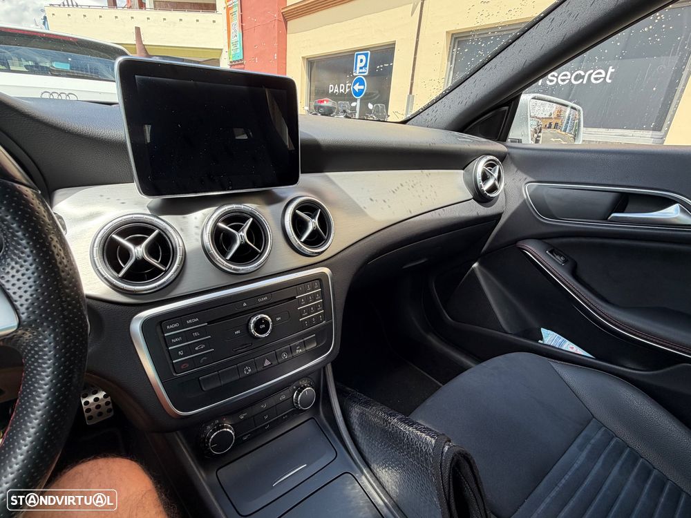 Mercedes-Benz CLA 220 - 11