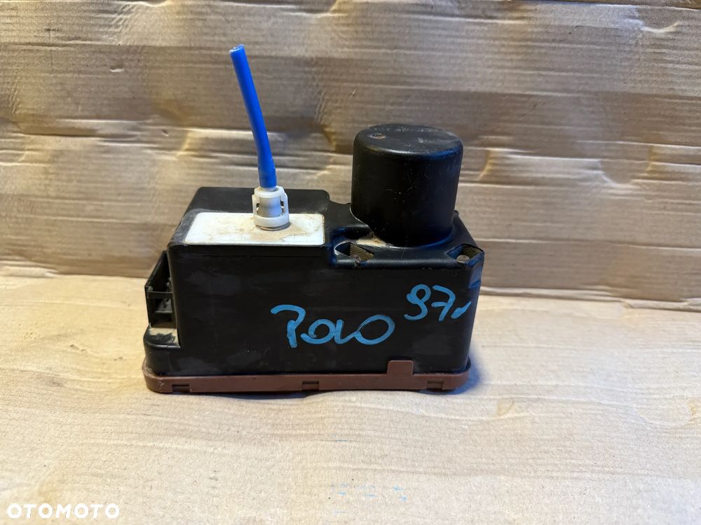 Pompka centralnego zamka Volkswagen Polo III 6N 1H0962257F OE - 1