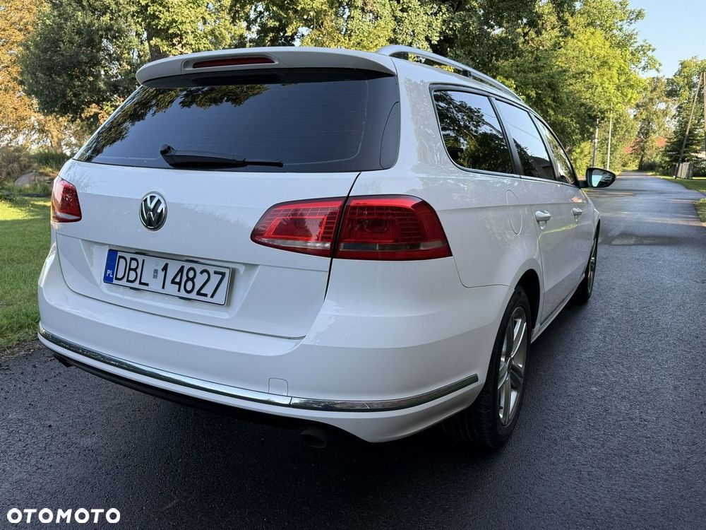 Volkswagen Passat - 4