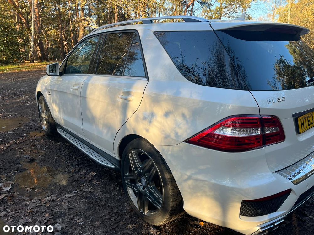 Mercedes-Benz ML 63 AMG 4Matic AMG SPEEDSHIFT 7G-TRONIC - 3