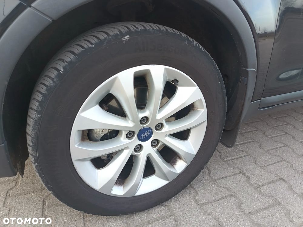 Ford Kuga 2.0 TDCi 2x4 Titanium - 13