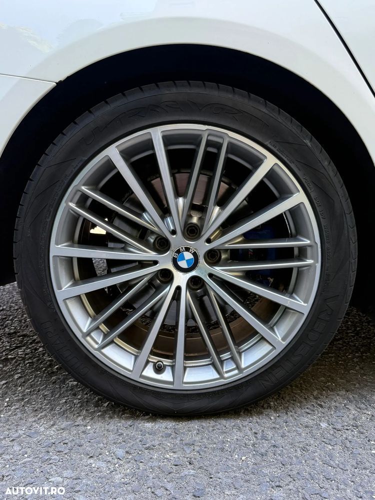 BMW Seria 5 530d xDrive AT - 12