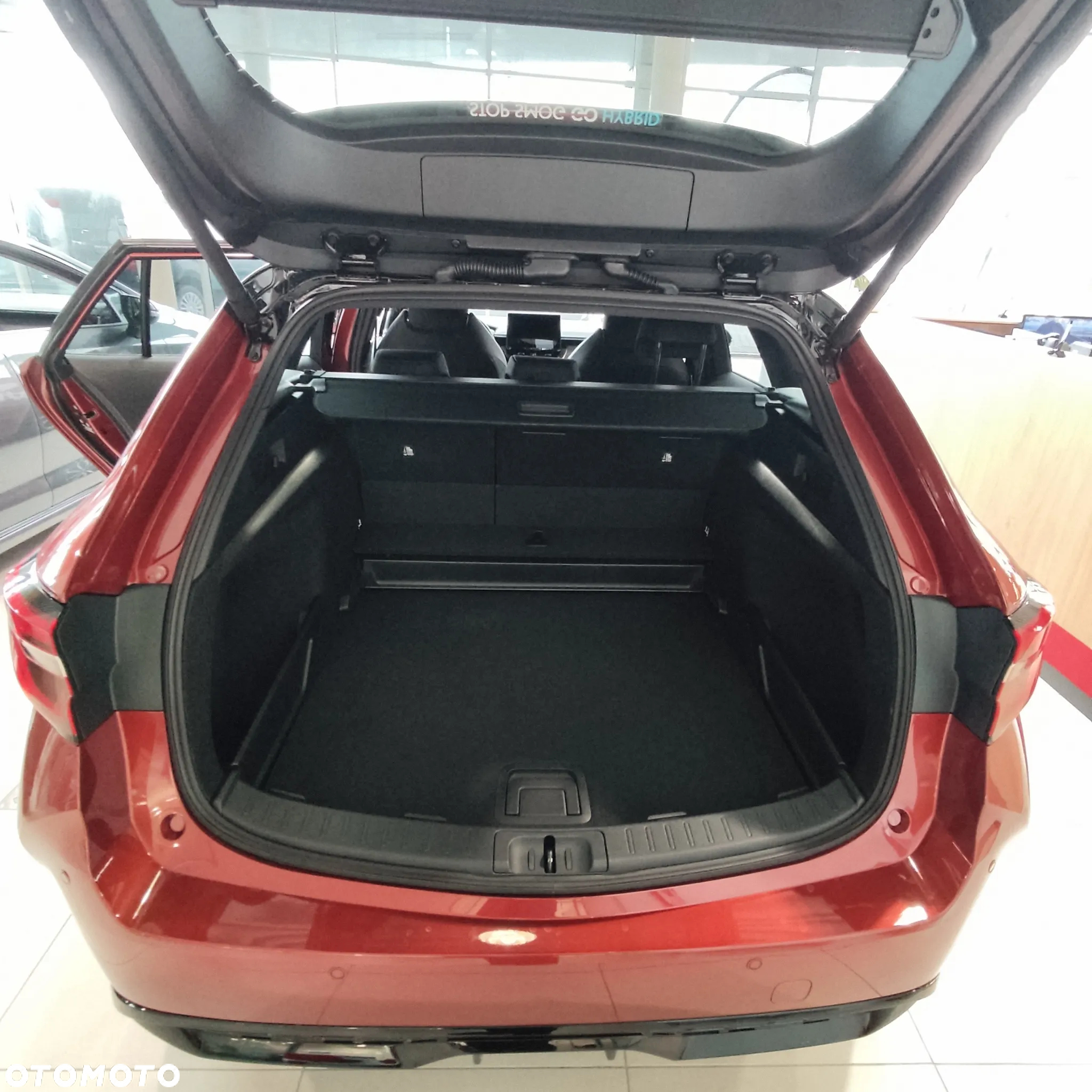 Toyota Corolla 1.8 Hybrid GR Sport - 12