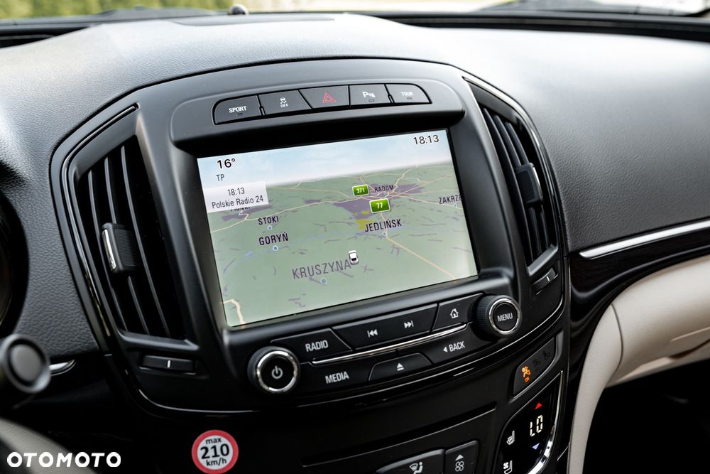 Opel Insignia 2.0 Turbo 4x4 Sport - 32