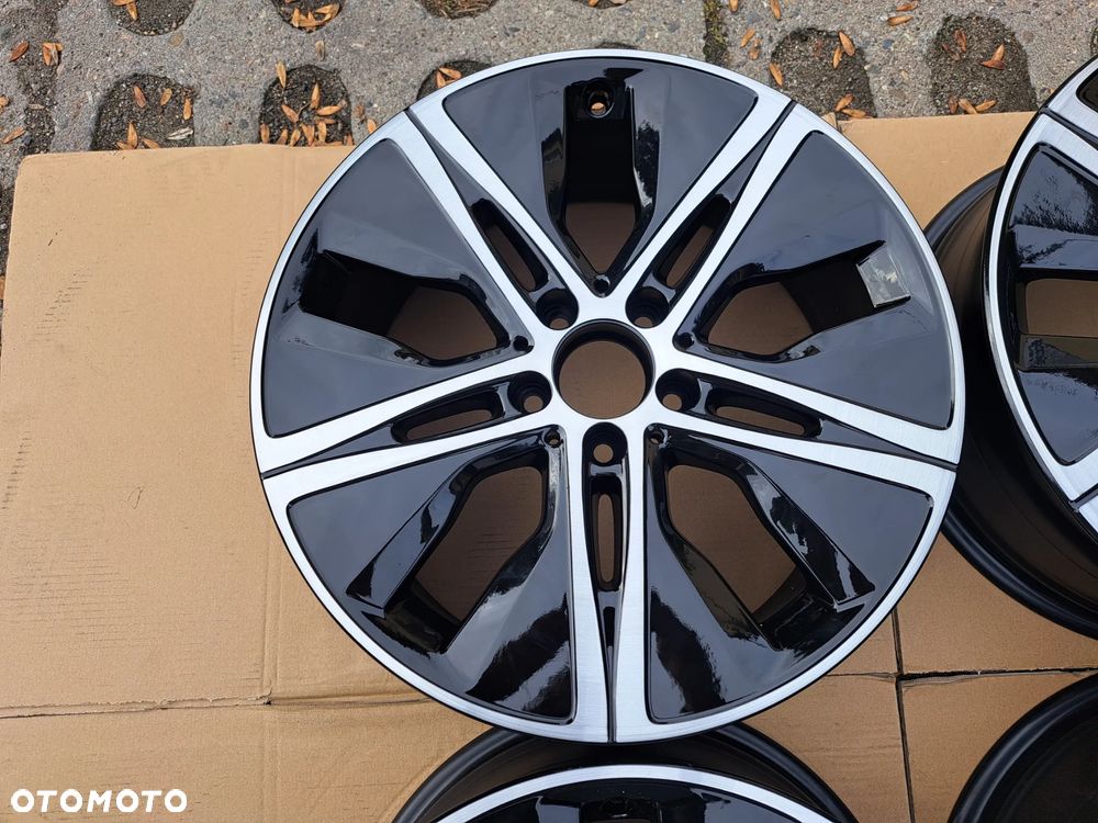 Oryg. Mercedes A-Klasa CLA 177 A177 A1774014500 18 7.5j et49 BiColour - 4