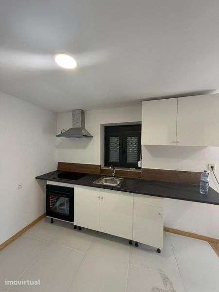 Moradia T2 para alugar - Grande imagem: 4/8