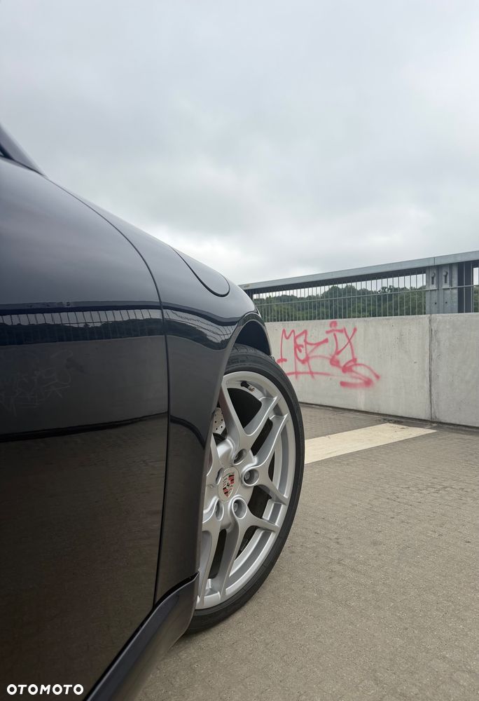 Porsche 911 Carrera S - 10