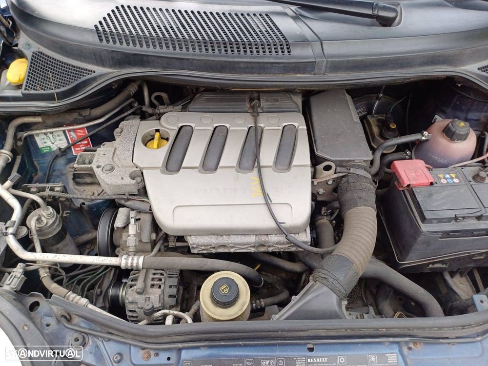Renault Scénic 1.4 16V Conquest - 8