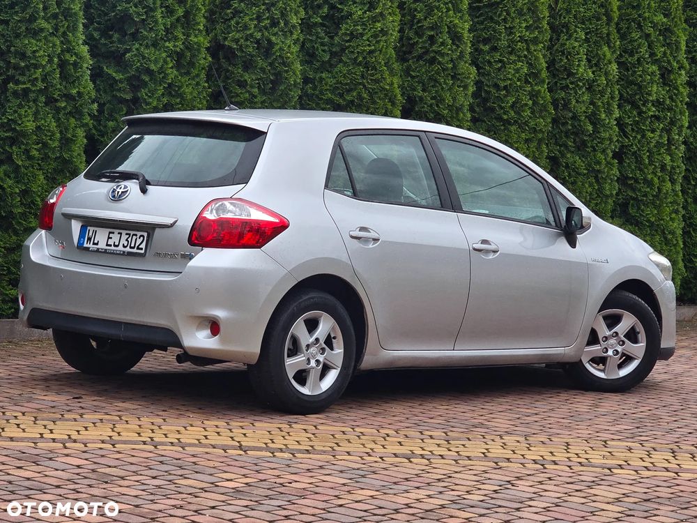 Toyota Auris 1.8 HSD Sol - 10