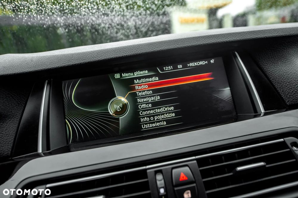 BMW Seria 5 530d Sport-Aut Luxury Line - 23