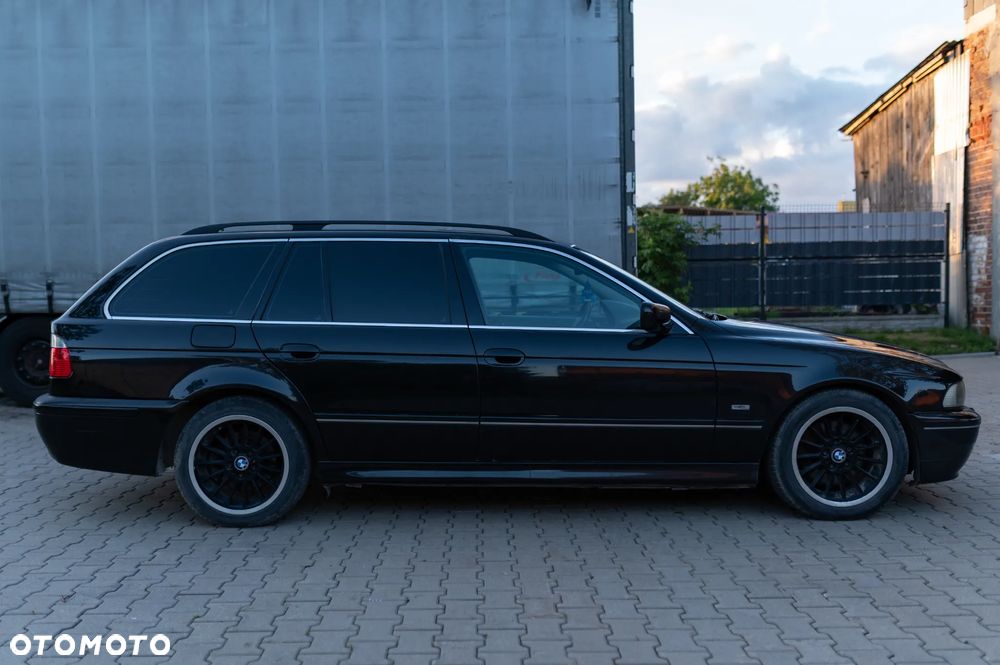 BMW Seria 5 - 8