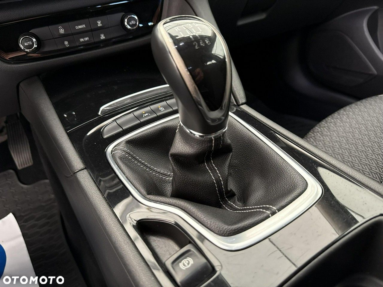 Opel Insignia - 16