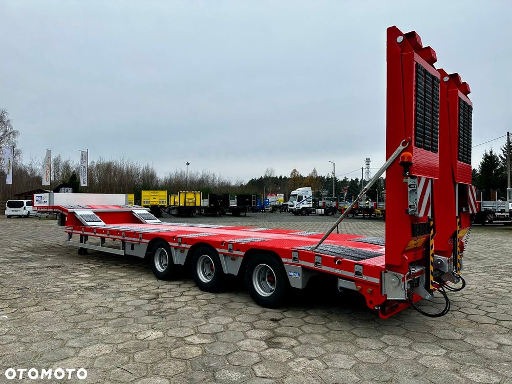 Inny 3 OSIOWA NISKOPODWOZIOWA Z TWARDYM POKŁADEM! NAJAZDY HYDRAULICZNE, OŚ SKRĘTNA - OŚ PODNOSZONA - 6