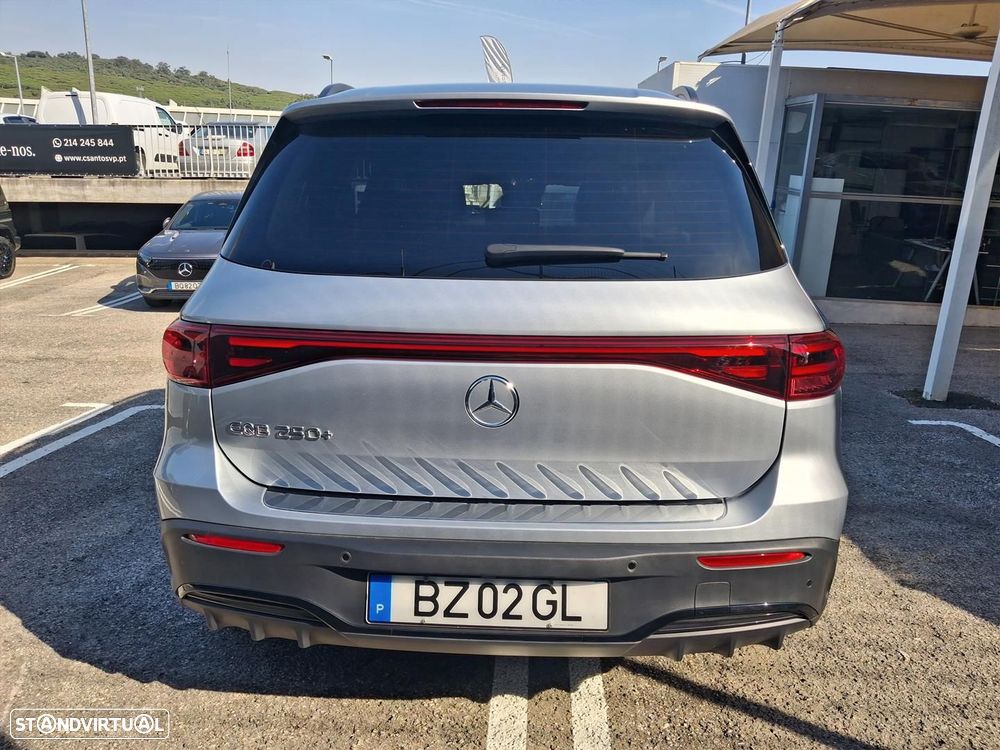 Mercedes-Benz EQB 250+ AMG Line - 7