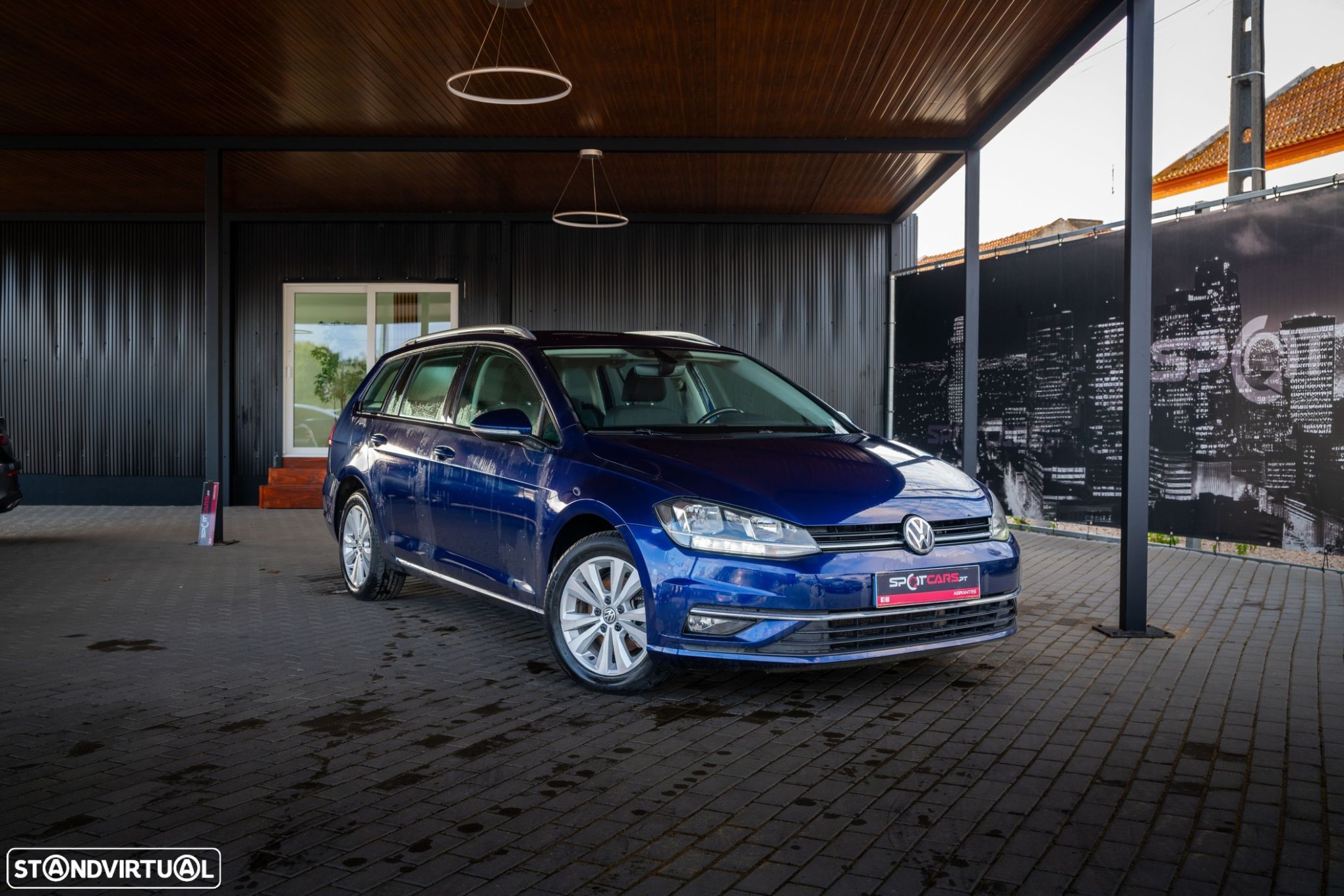 VW Golf Variant 1.6 TDi Confortline - 1