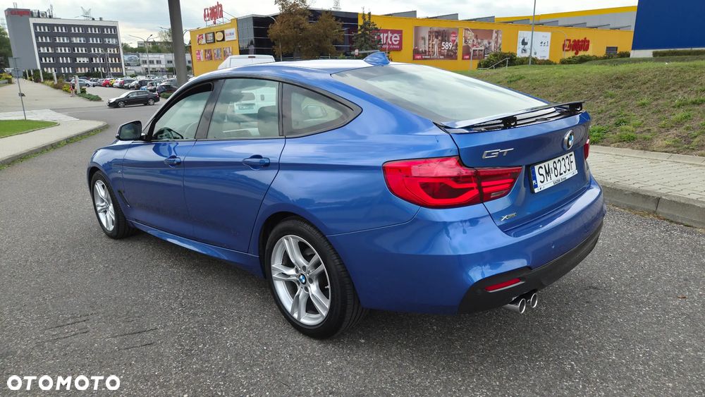 BMW 3 Series 2018 photo 3