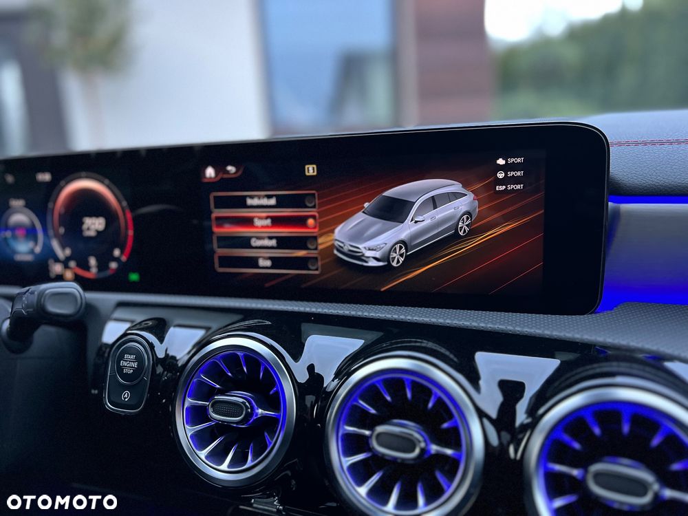 Mercedes-Benz CLA 250 4-Matic AMG Line 7G-DCT - 36