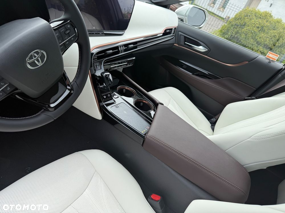 Toyota Mirai Executive - 9