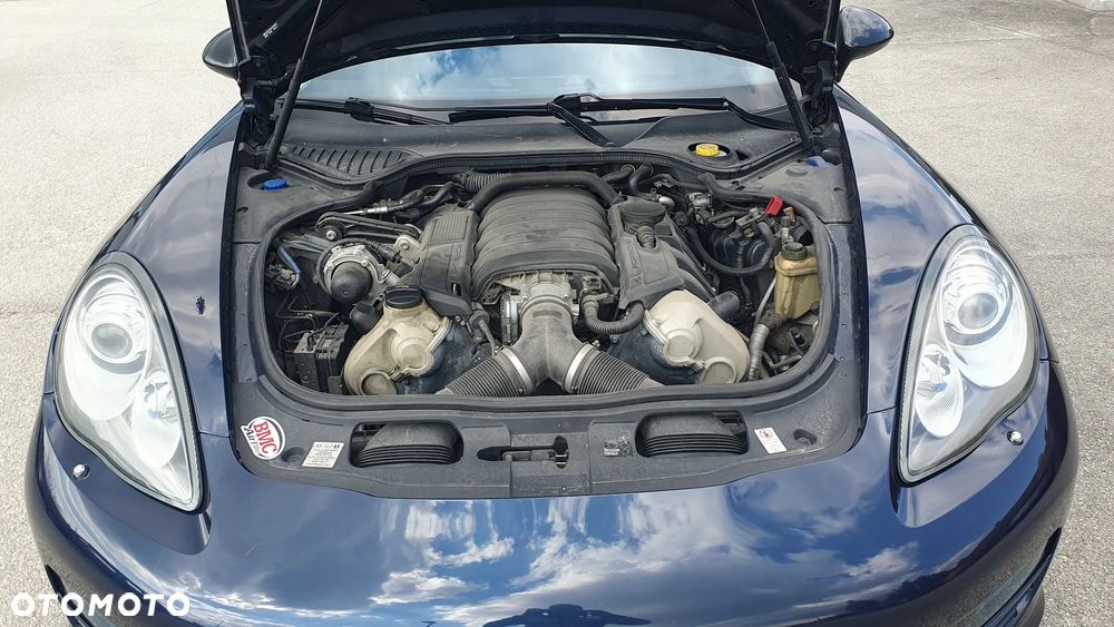 Porsche Panamera 4S PDK - 10