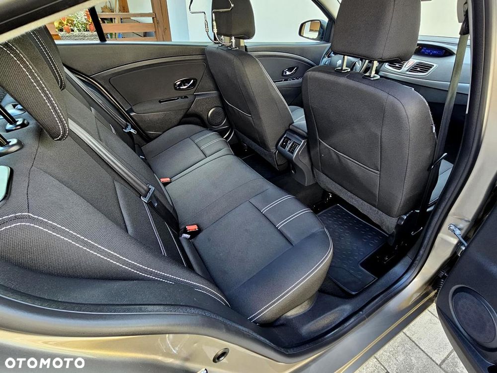 Renault Fluence 1.6 16V Limited - 24