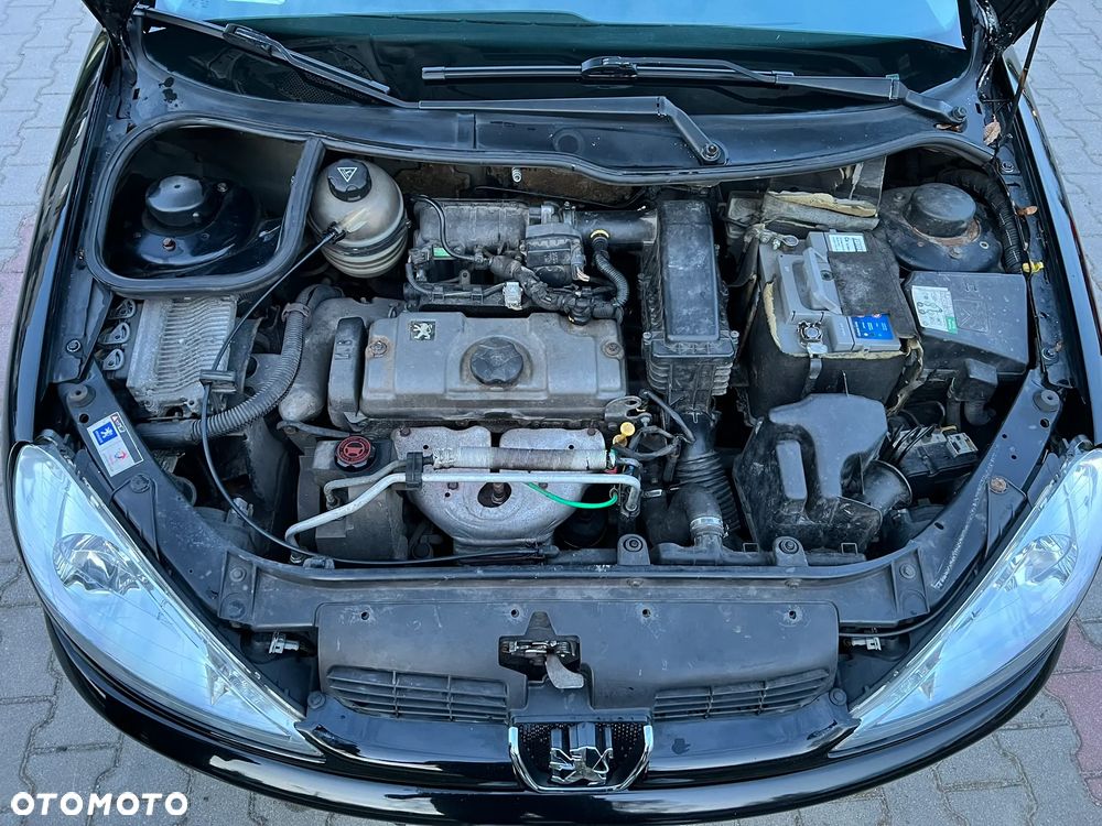 Peugeot 206 75 JBL - 13