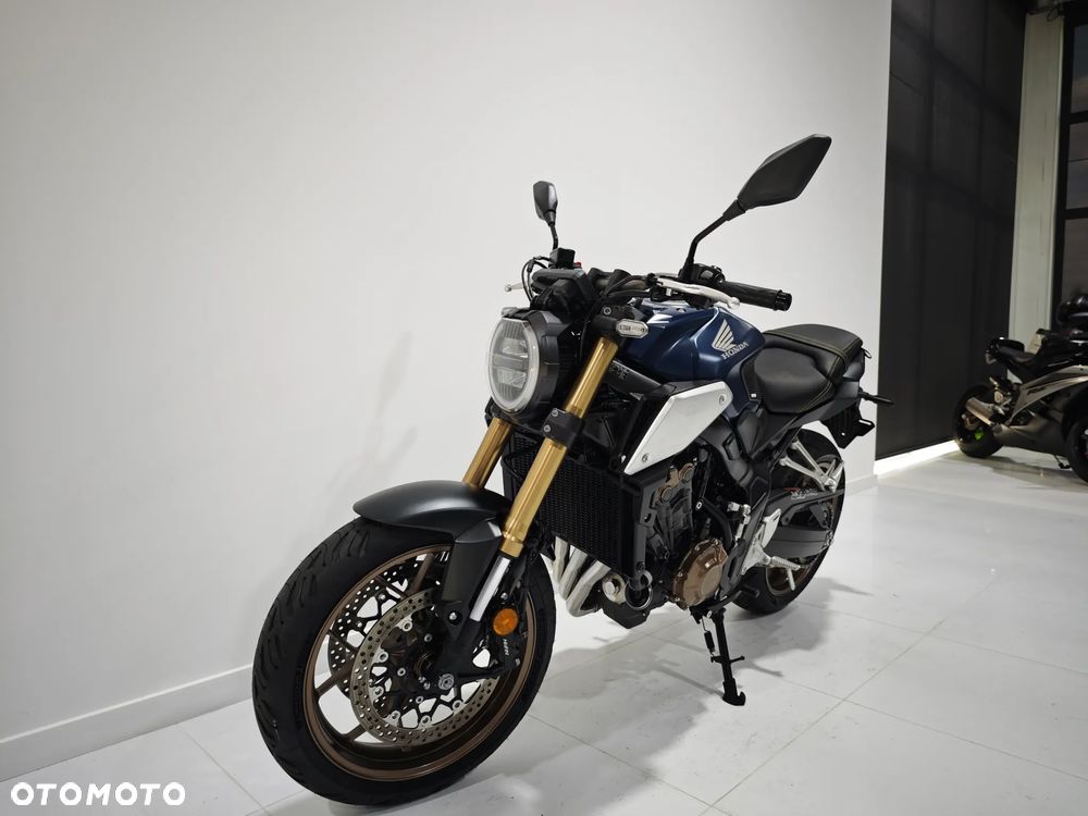 Honda CB - 3