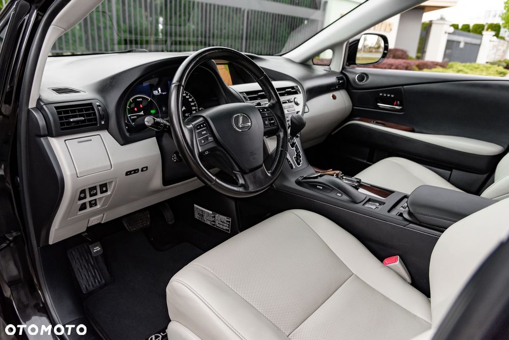 Lexus RX 450h (hybrid) - 18