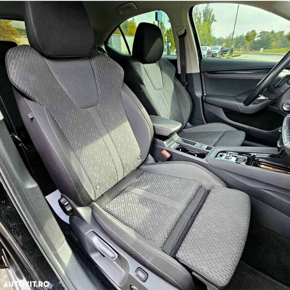 Skoda Octavia 1.0 TSI DSG Mild Hybrid Ambition - 11