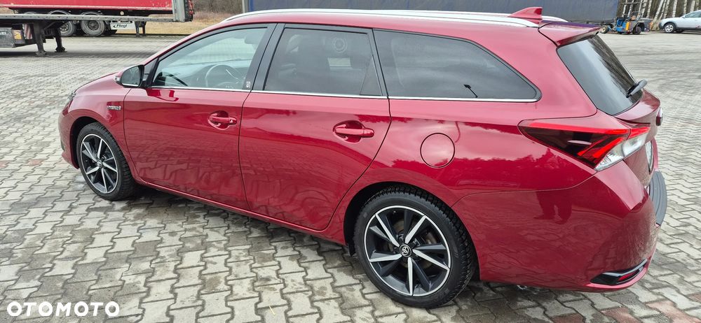 Toyota Auris - 4