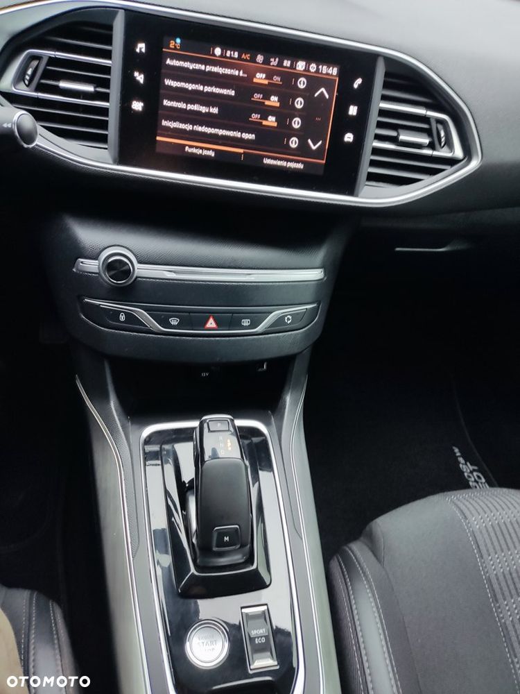 Peugeot 308 BlueHDi FAP 130 EAT8 Stop & Start Allure Pack - 13