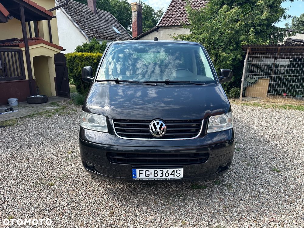 Volkswagen Multivan - 2