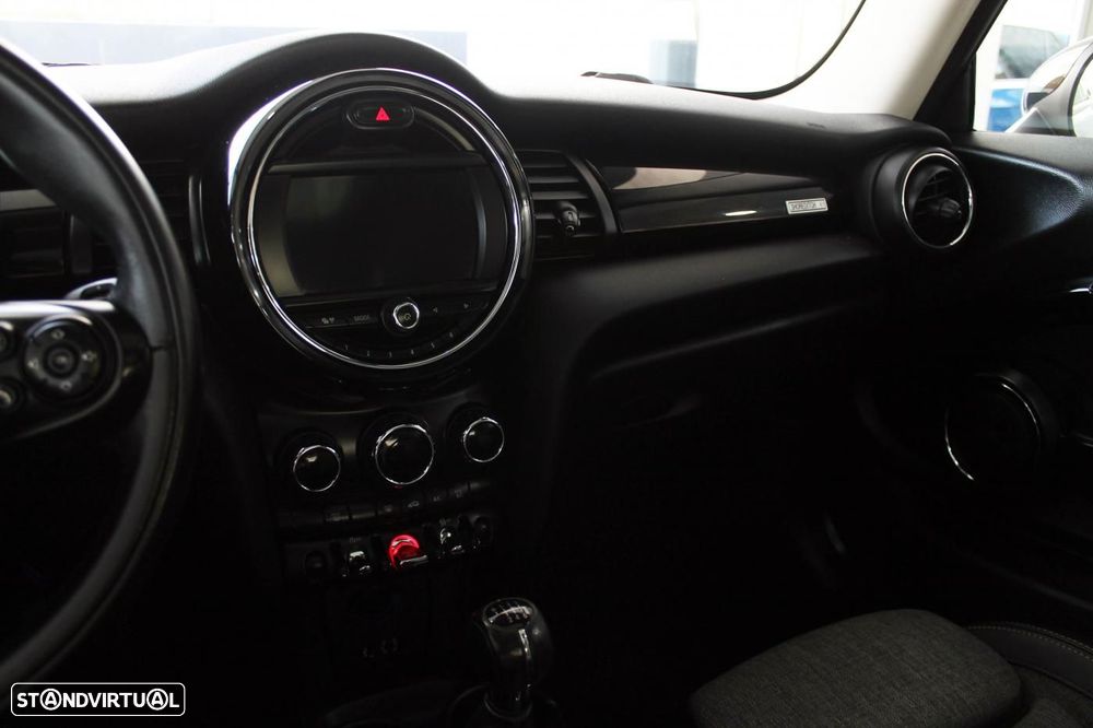 MINI 3 Portas Cooper D - 11