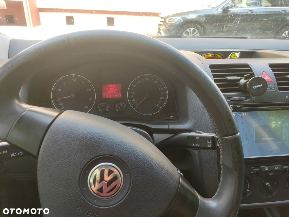 Volkswagen Golf 1.6 Sportline - 2