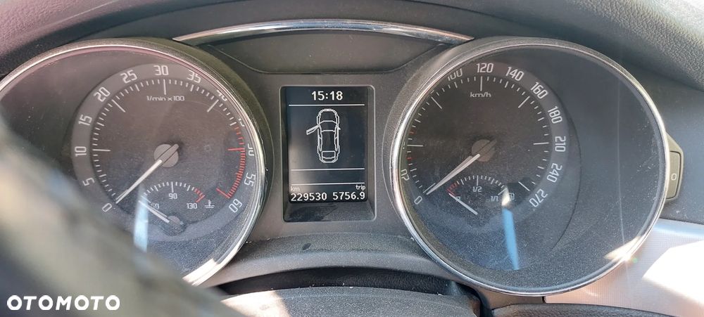 Skoda Superb 1.9 TDI Ambition - 6