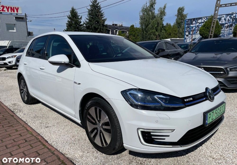 Volkswagen Golf - 3