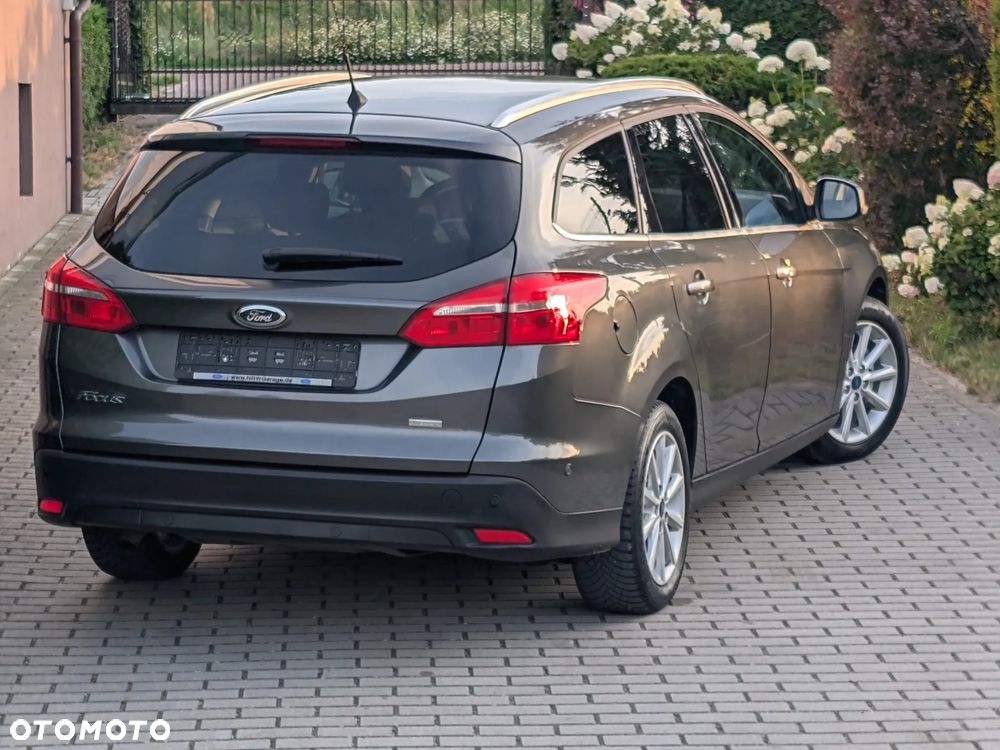 Ford Focus - 13