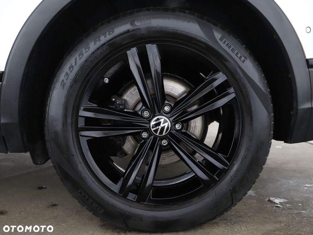 Volkswagen Tiguan - 10