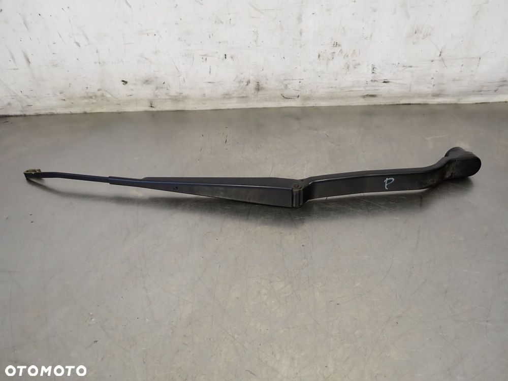 RAMIĘ WYCIERACZKI PRZÓD PRAWE SUBARU IMPREZA 1.5