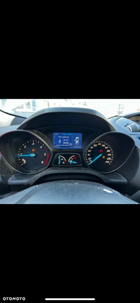 Ford Kuga - 27