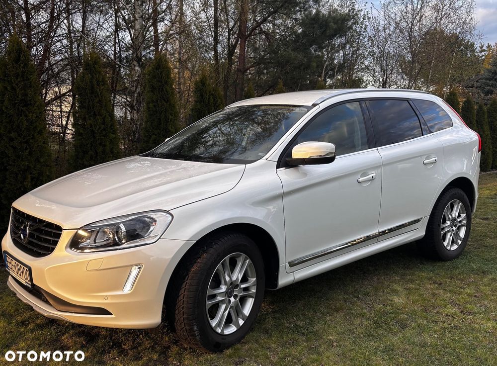 Volvo XC 60 D5 AWD Momentum - 1