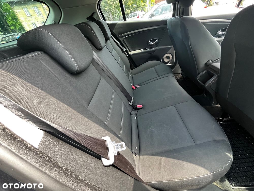 Renault Megane 1.5 dCi Energy Life EU6 - 14