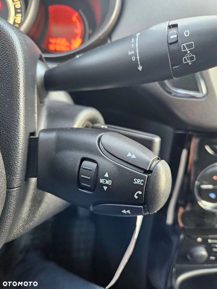 Citroën C3 1.2 VTi Exclusive - 23