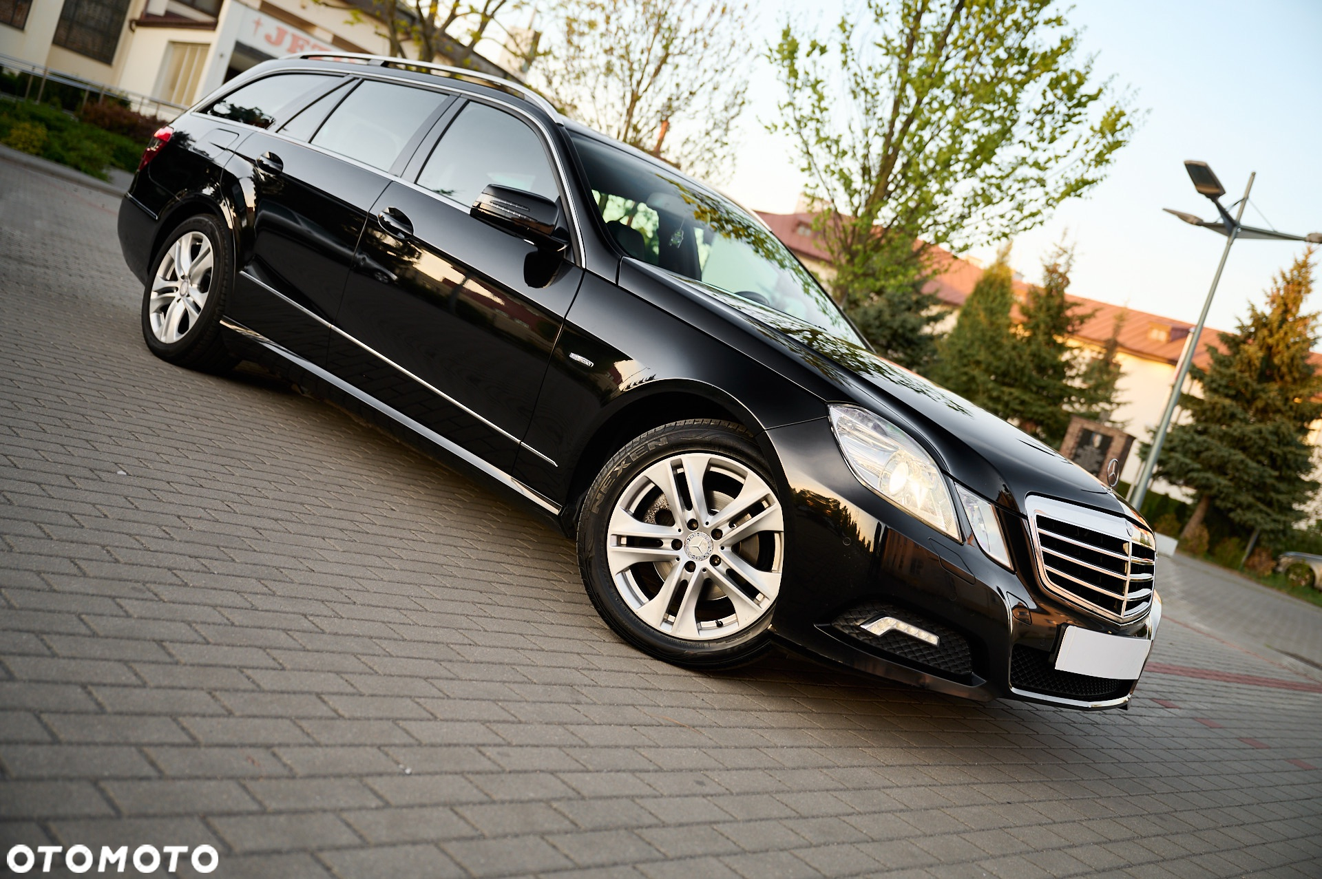 Mercedes-Benz Klasa E 200 BlueTEC 7G-TRONIC Avantgarde - 4