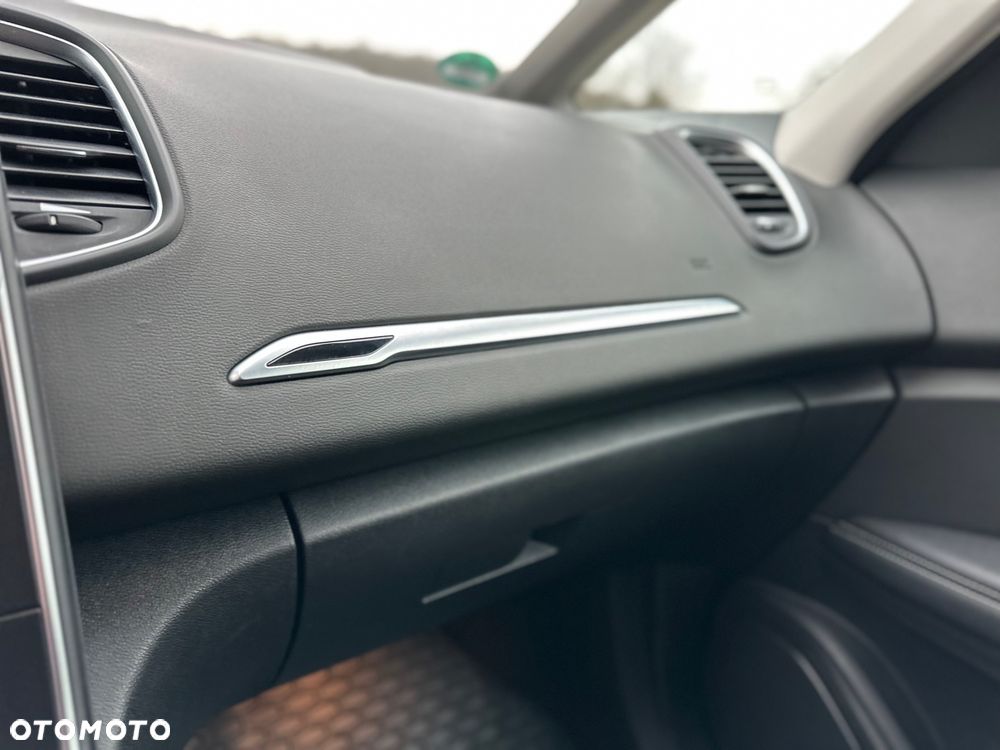 Renault Scenic BLUE dCi 120 Deluxe-Paket LIMITED - 30