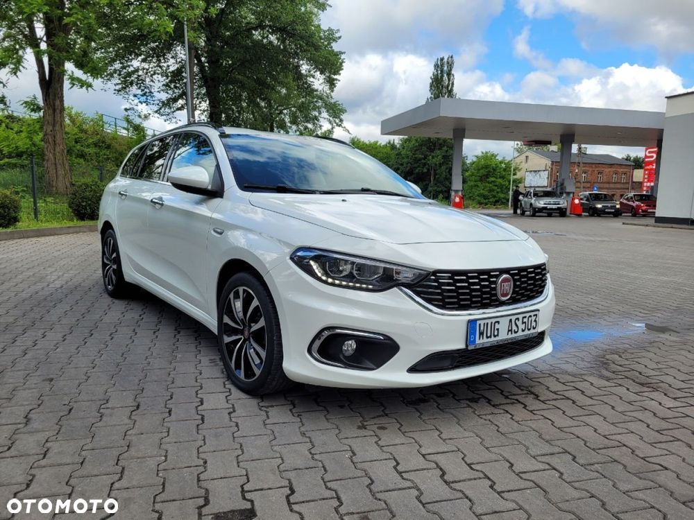Fiat Tipo 1.4 T-Jet S-Design - 1