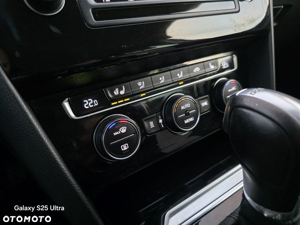 Volkswagen Passat - 38