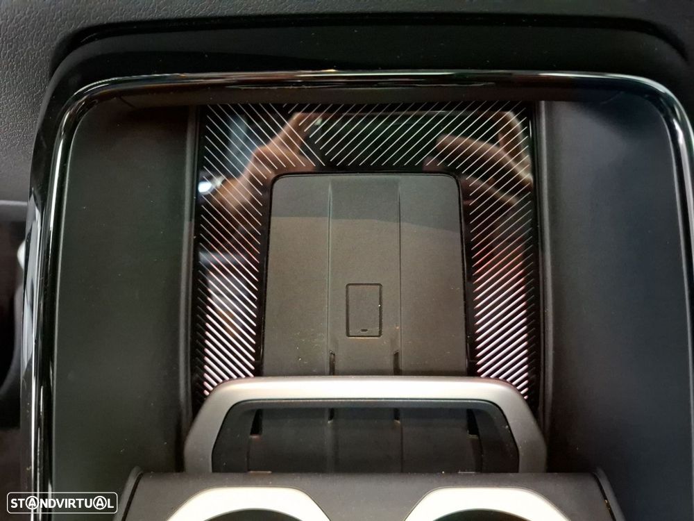 BMW iX1 eDrive20 - 21