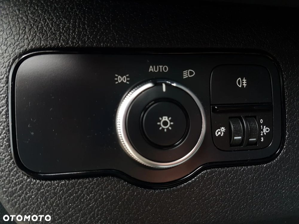 Mercedes-Benz Sprinter 8EP KONTENER 4,22x2,15x2,30 KLIMA 314CDI MANUAL 6-BIEGÓW KRAJOWY - 27