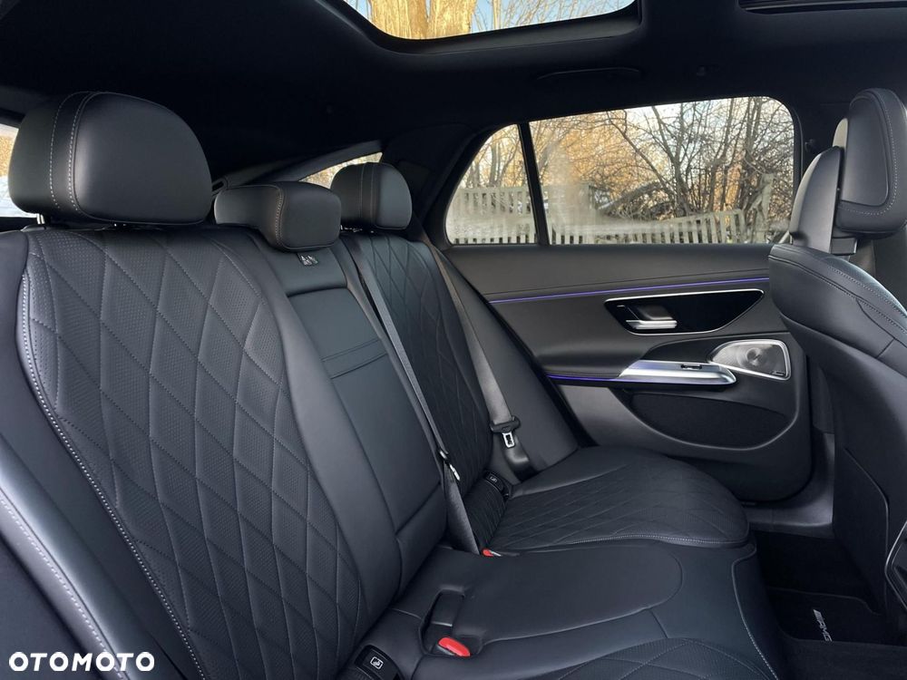 Mercedes-Benz Klasa E - 23